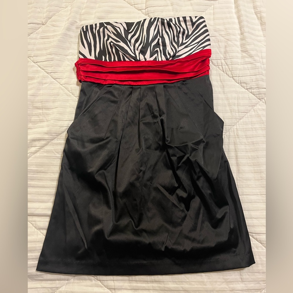 Wishes Wishes Wishes Strapless Cocktail Dress - Size 9